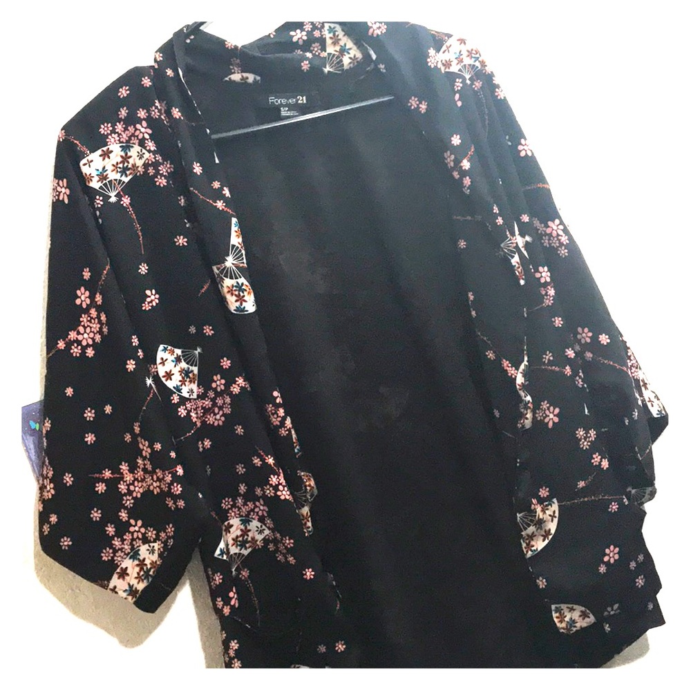 Forever 21 fan and floral printed Kimono